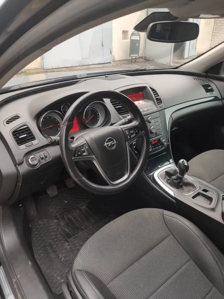 Автомобиль OPEL INSIGNIA, фотография 11