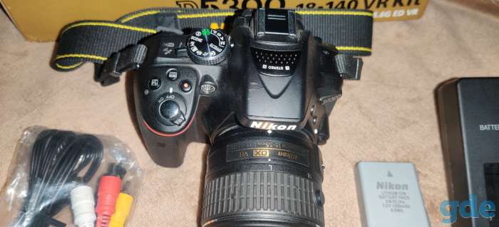 зеркальный фотоаппарат NIKON D5300 с объективом KIT 18-55 VR., фотография 2
