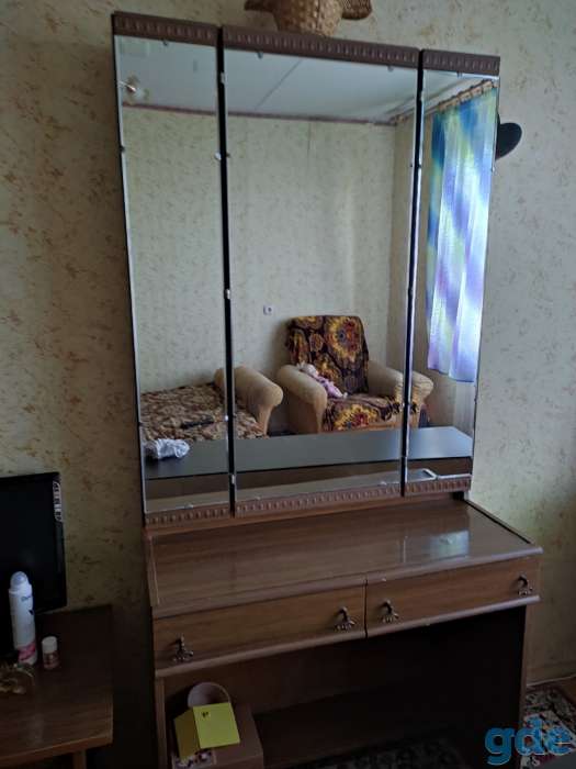 Трюмо бесплатно, фотография 1