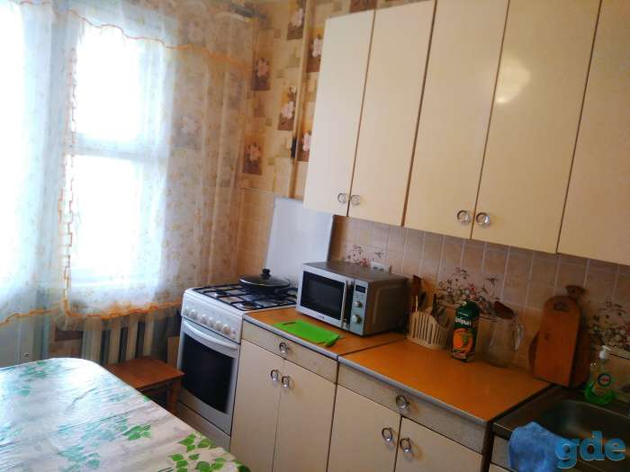 квартира посуточно, Строителей ул. 25, фотография 2