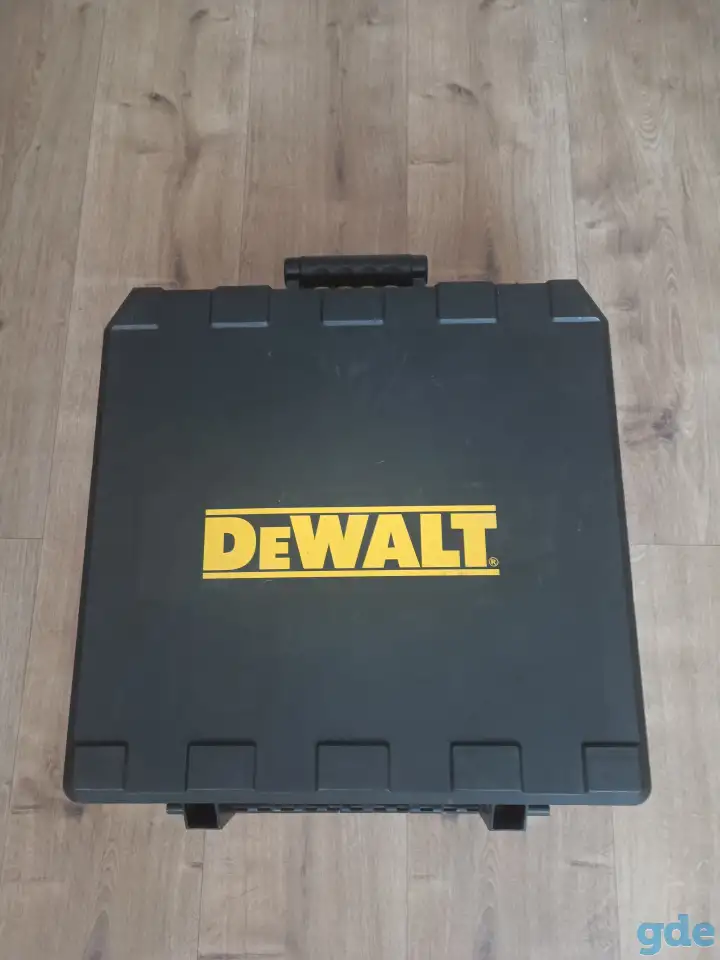 Монтажный нейлер (гвоздезабивной пистолет по бетону )DeWALT DCN890N 18V с двумя  аккумуляторами и зарядным устройством, фотография 2