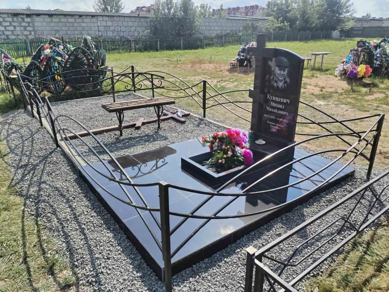 Благоустройство мест захоронений под ключ в г. Белыничи и в областных центрах, фотография 9