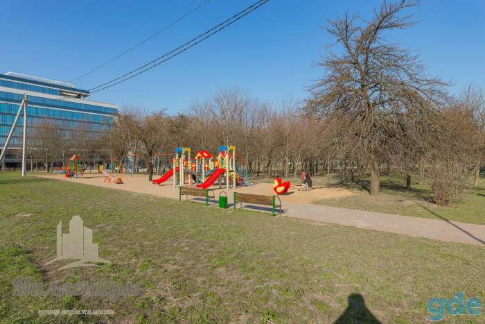 Трёхкомнатная квартира на берегу р.Свислочь, Маяковского 11, фотография 9