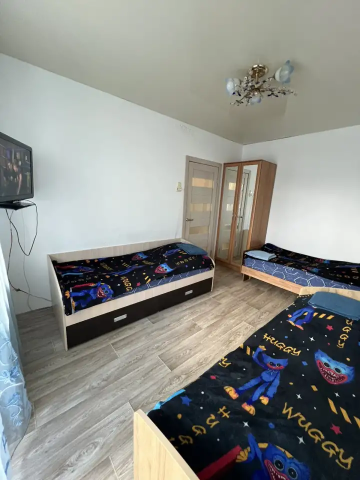 Сдам квартиру на сутки посуточно, Строителей 31, фотография 2