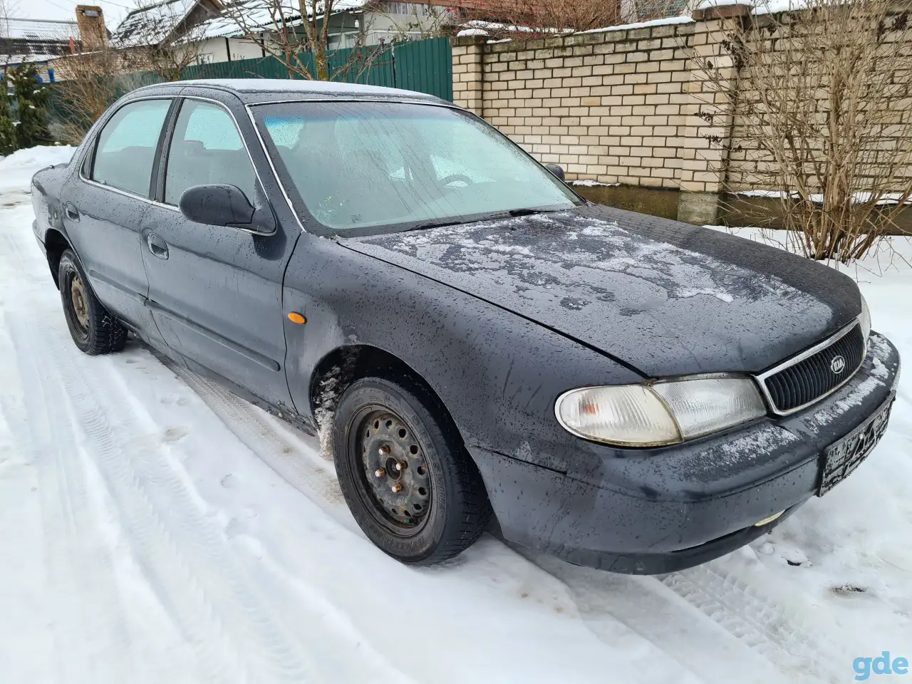 Капот Kia Clarus, фотография 1