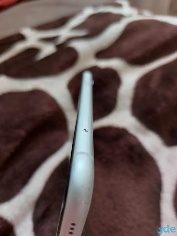 iPhone XR, фотография 1