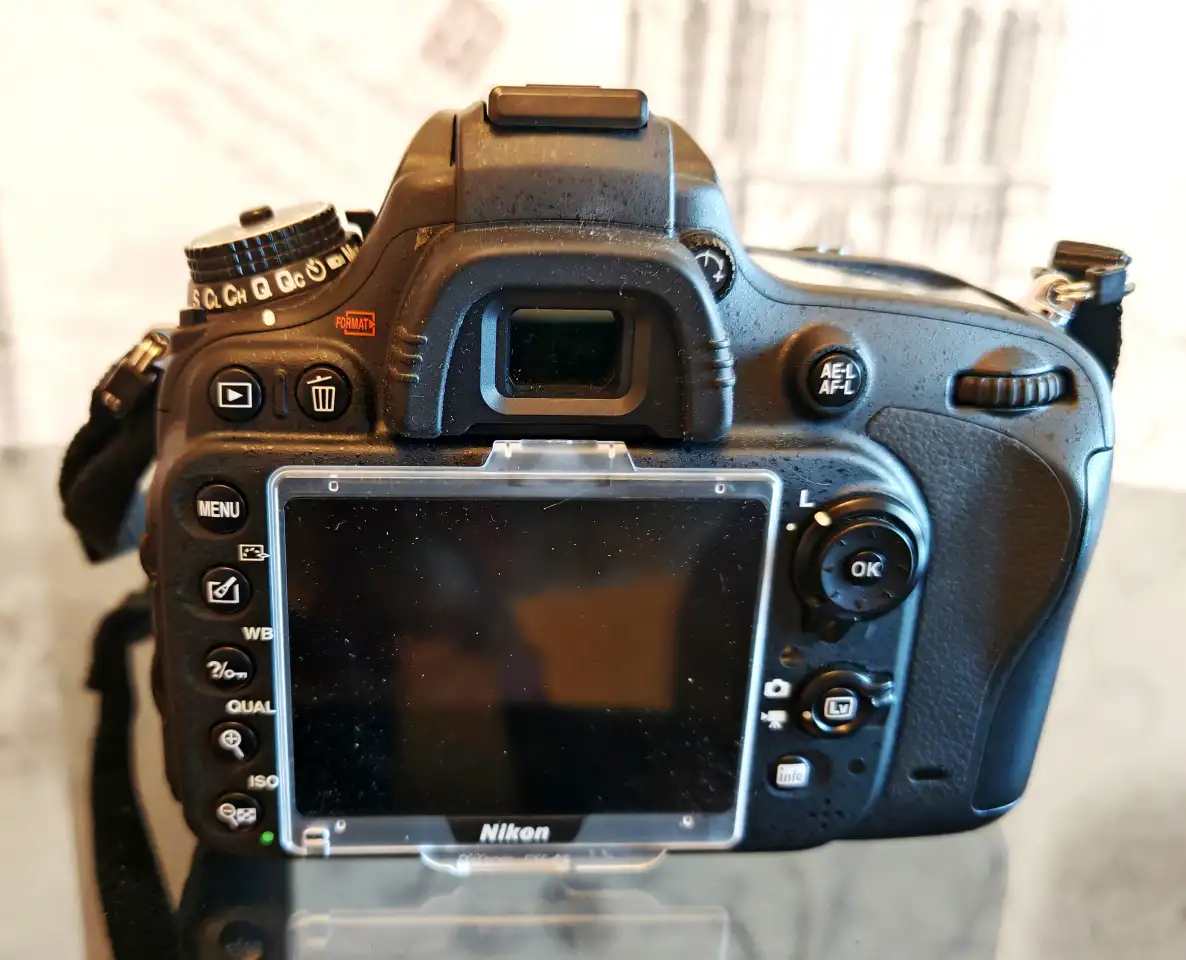 Зеркальный фотоаппарат Nikon D610 Body, фотография 2