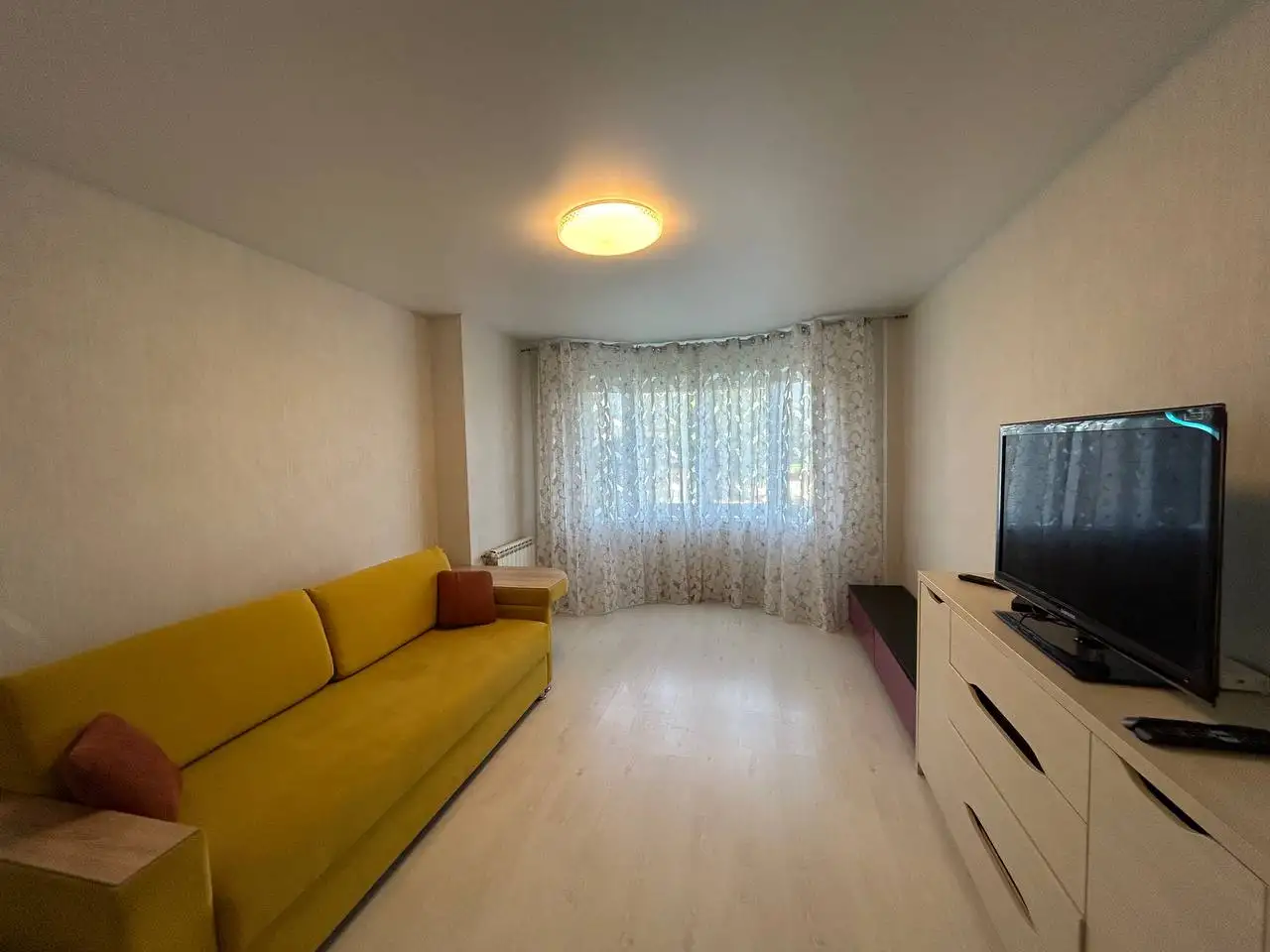 Квартира на сутки в Заславле, Ленина, 1А, фотография 3