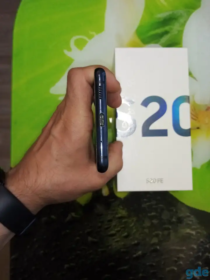 Samsung Galaxy S20 FE (Snapdragon 865) 6/128Gb, фотография 3