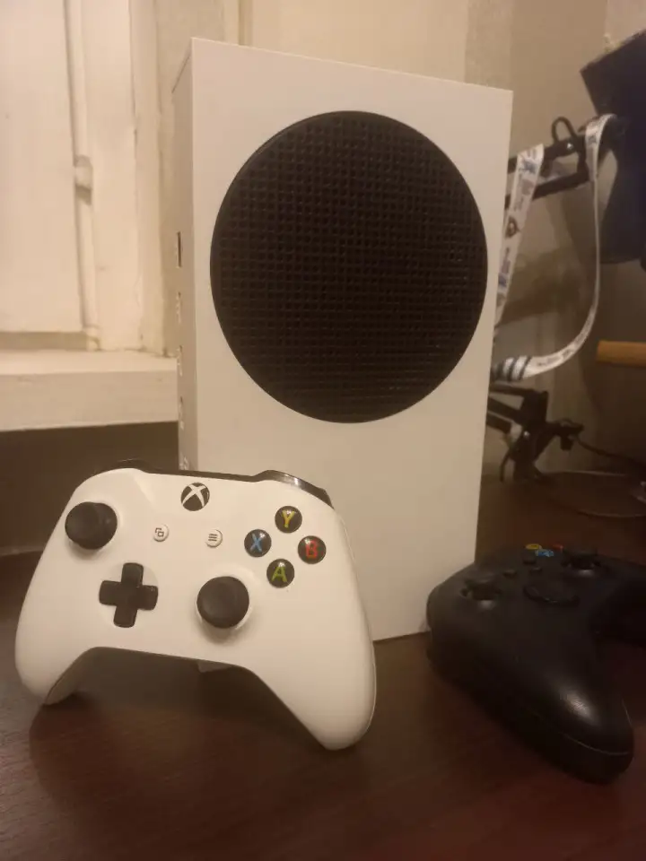Прокатаренда игровой приставки Xbox Series S, фотография 2