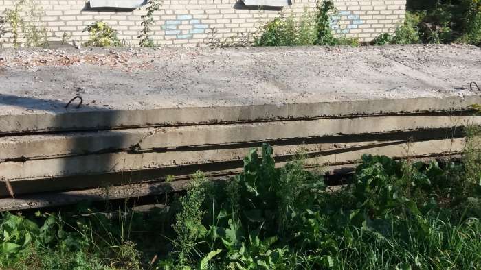 Бетоные заборные плиты,б/у, фотография 1