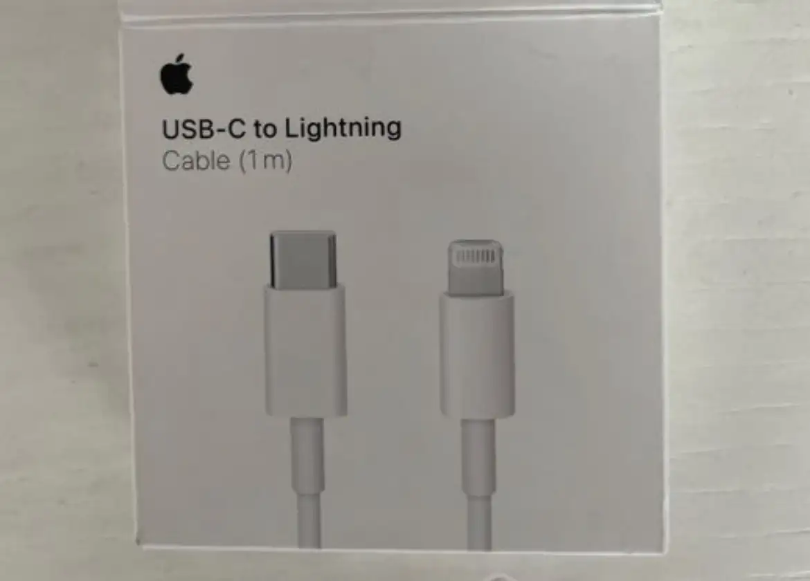 USB C TO LIGHTNING CABLE 1m, фотография 1