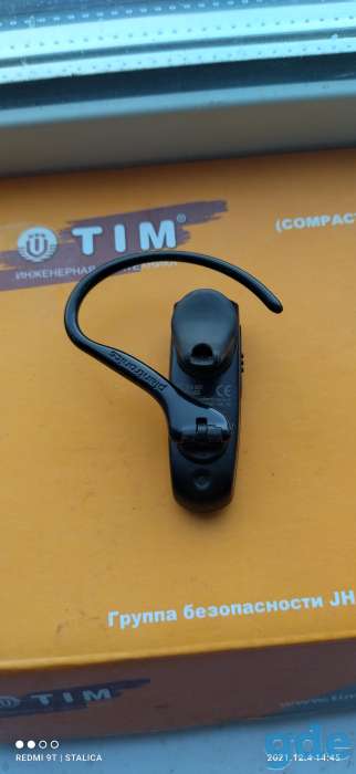 Блютуз наушник Plantronics, фотография 1