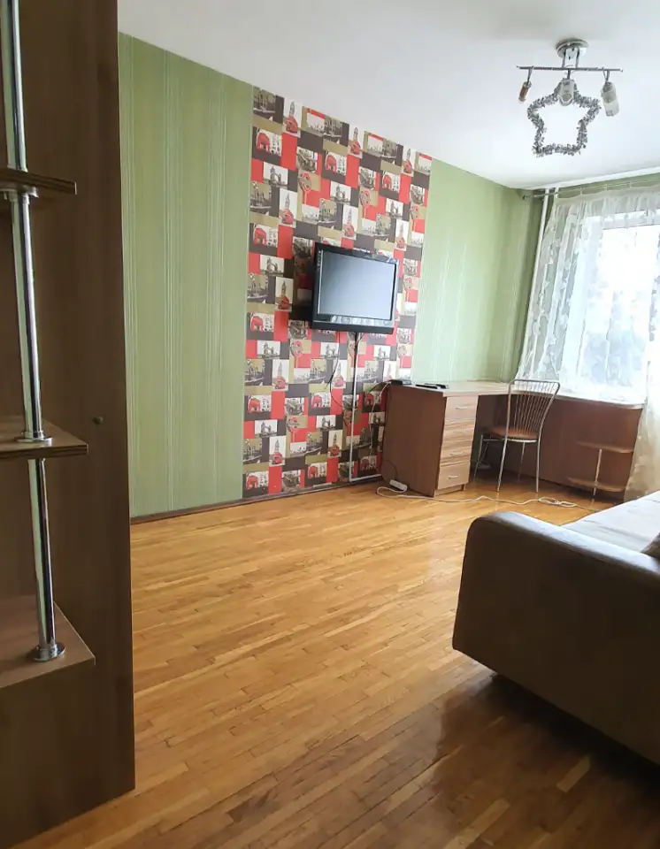 Продается 4-комн.кв., все раздельно, центр, Червякова 57, фотография 3