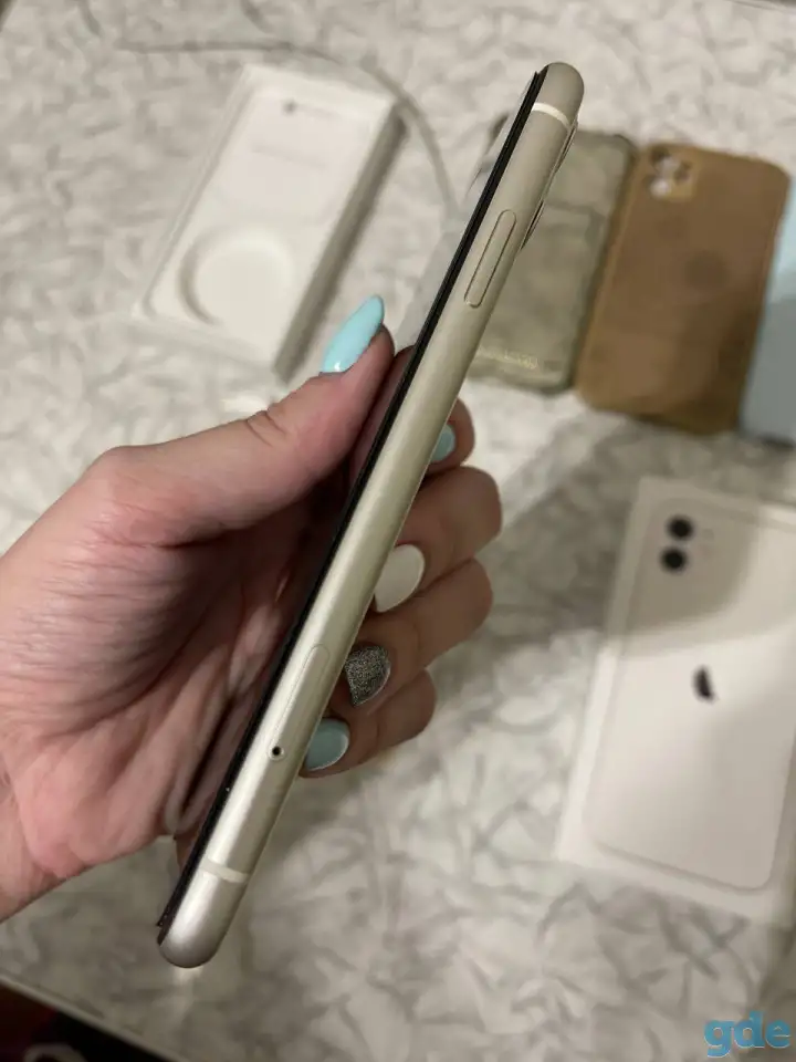 IPhone 11 128GB White, фотография 5