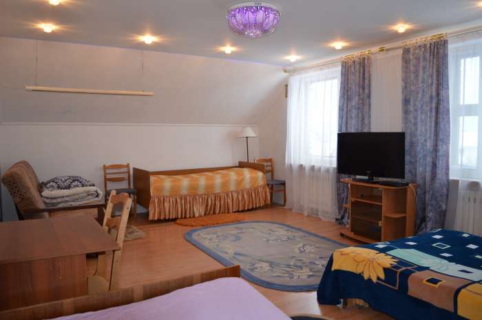 отдельная, теплая, 3 комн.квартира, (2+2+2)посуточно,комфорт., фотография 1