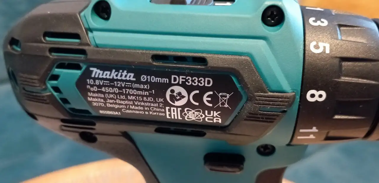 Дрель-шуруповерт Makita DF333DWAE, фотография 2