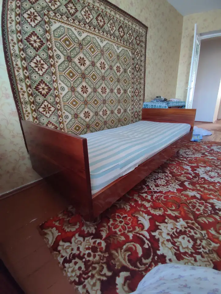 Кровать с матрасом, фотография 1