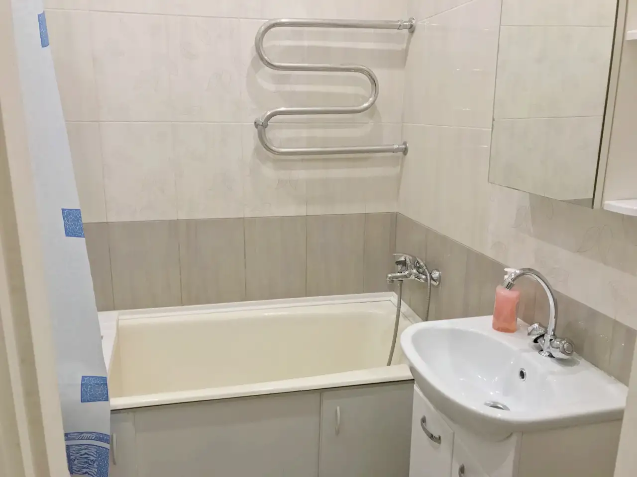 Сдаётся для командированных в Минске, улица Лучины, фотография 8