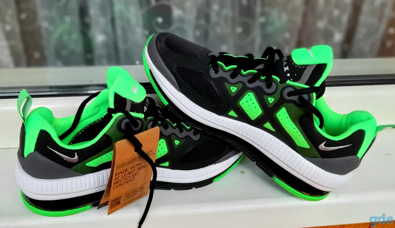 Кроссовки NIKE, фотография 2