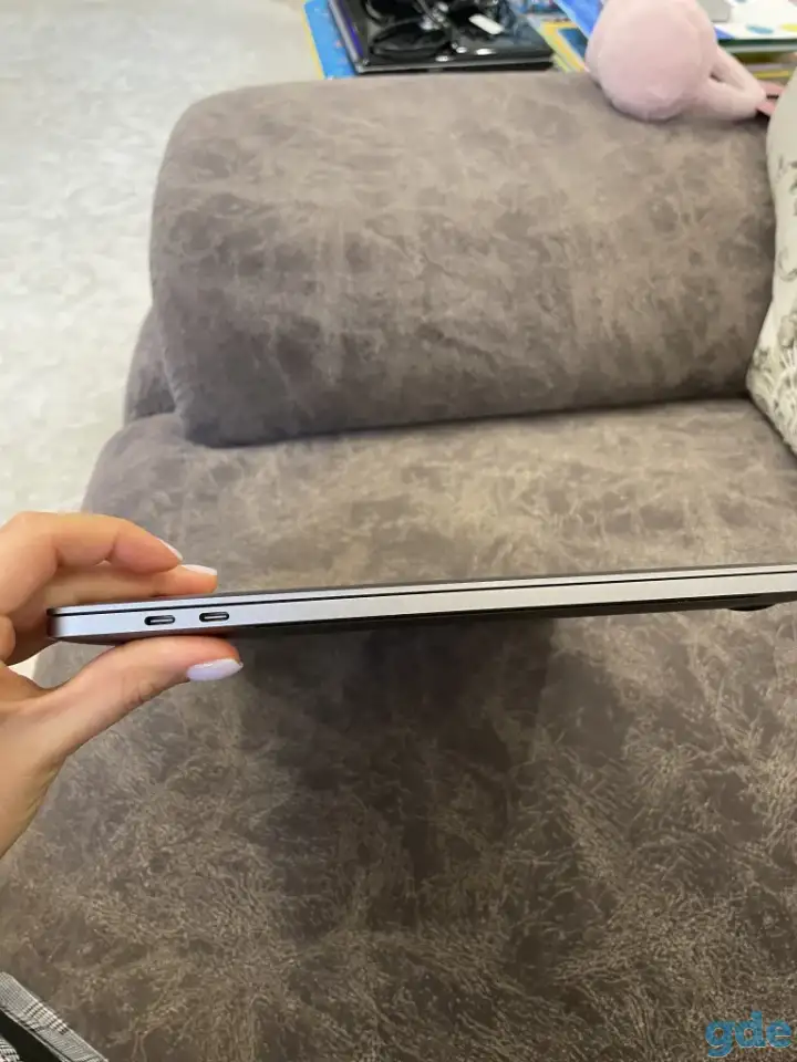 Apple MacBook Touch Bar 15(2019 года) б/у, фотография 3