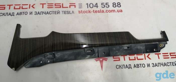 Зап. части для авто Tesla. Декоративная накладка центр. панели пасс. OBECHE GLOSS VERTICAL (с повреж.) Tesla model S 100, фотография 6
