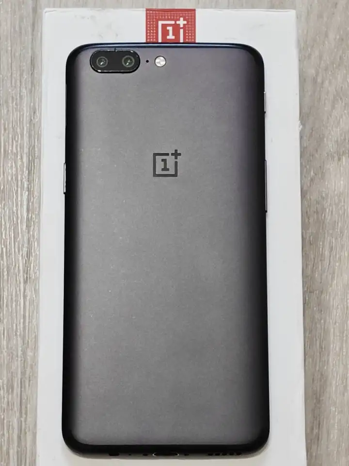 Смартфон Oneplus 5 6GB 64GB  АКБ, ЗУ, плёнки, чехлы, фотография 6