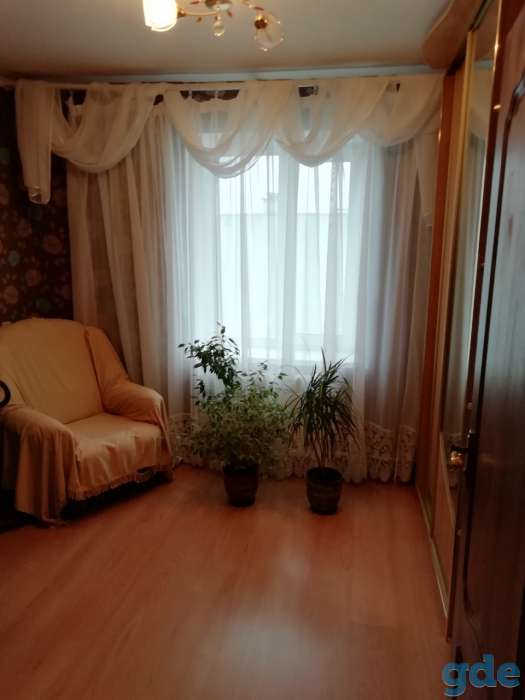 Продаем квартиру с евроремонтом и мебелью 3-комнатную, фотография 1