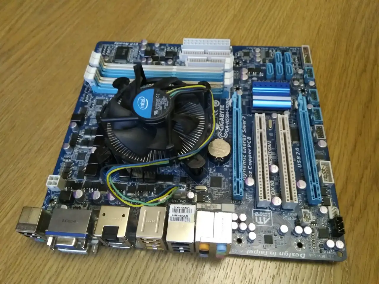 Материнская плата Gigabyte GA-H55M-UD2H сокет 1156 Для неё есть все комплектующие для сборки компа в ко С доставкой Торг, фотография 1