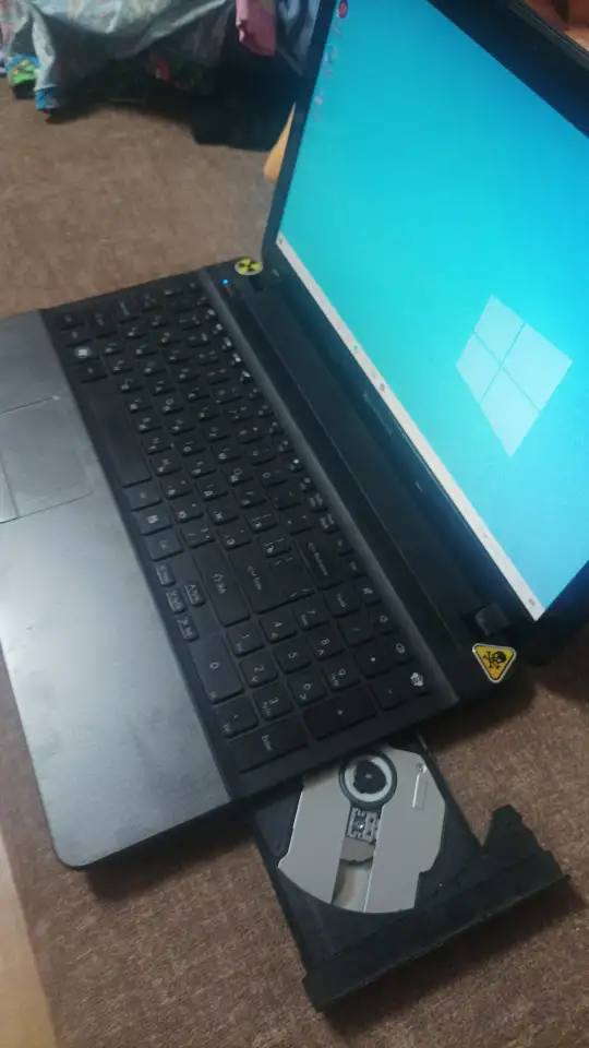 Ноутбук Acer Amd A8-4 -ядра6озу, фотография 3