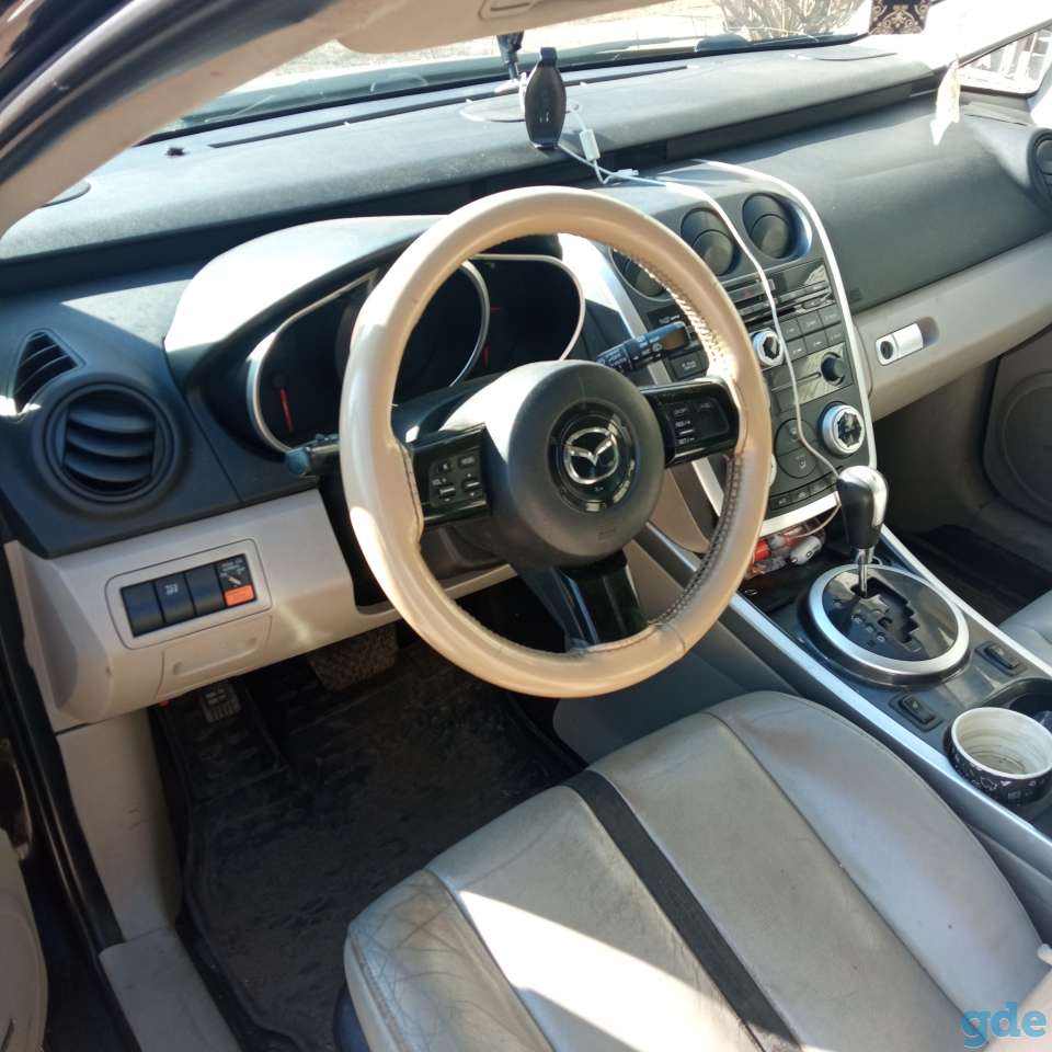 Автомобиль Mazda CX-7, фотография 1
