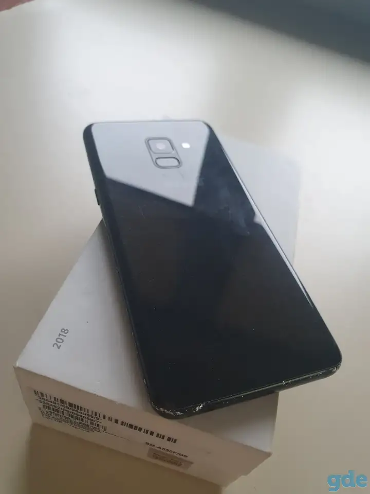 Samsung А8 (2018), фотография 3