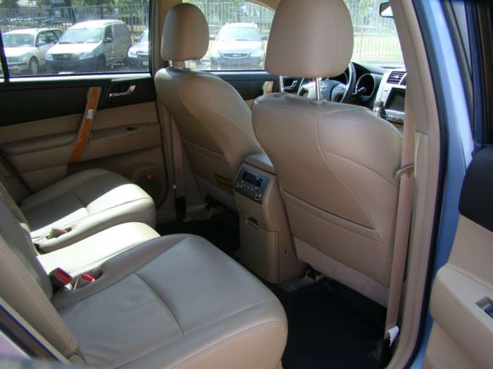 Автомобиль из Америки Toyota Highlander Hybrid, фотография 6