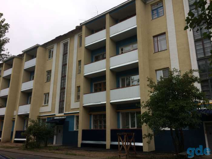 Продаю  1/2 долю в трехкомнатной квартире, ул. Новая Заря, 2., фотография 1