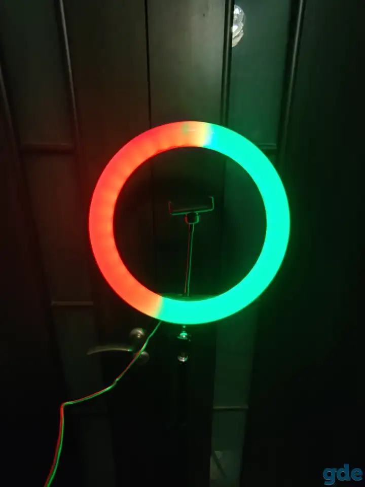Кольцевая лампа RGB со штативом, фотография 4