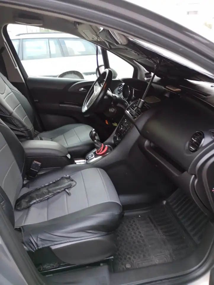 Автомобиль Opel Meriva, фотография 1