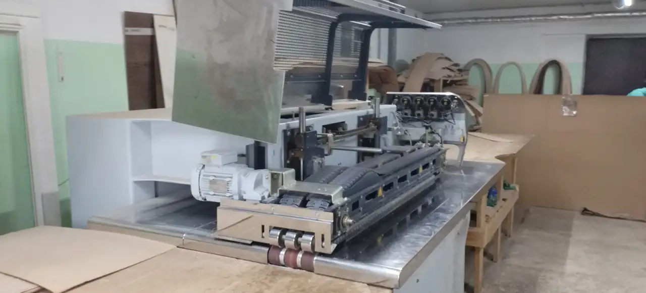 ребросклеивающий станок для склейки шпона KUPER FLI 1000 БУ, фотография 2