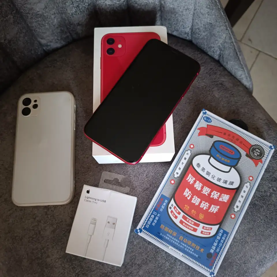 Apple IPhone 11 64 GB, фотография 2