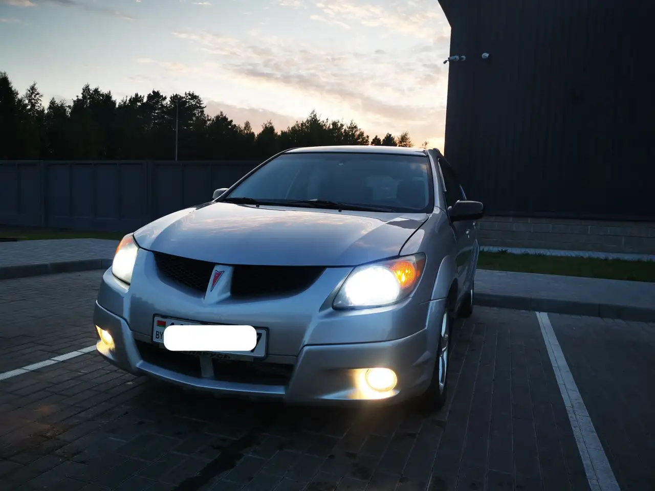Pontiac Vibe I, фотография 1