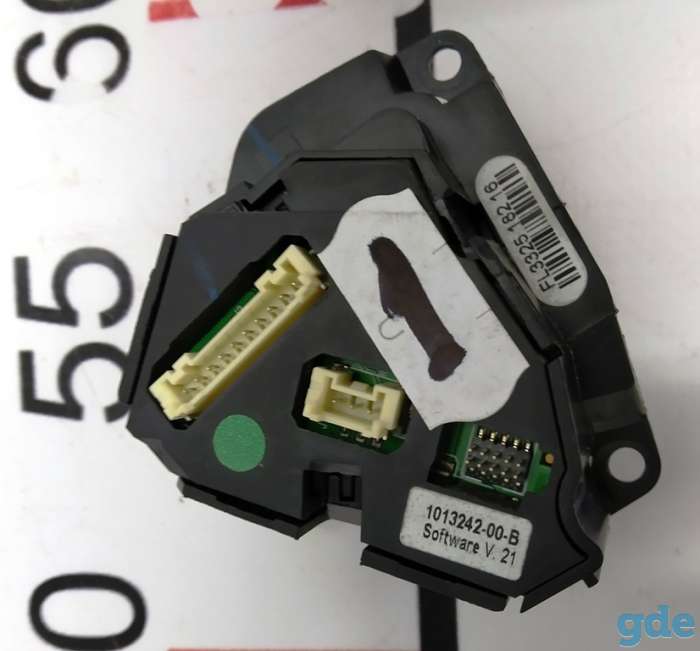 Зап. части для авто Tesla. Кнопка переключения (на руле) левая Tesla model X S RESTHB Switch but, фотография 2