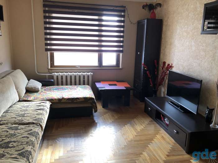 Сдам двухкомнатную квартиру на сутки, ул. д.73 кв.3, фотография 1