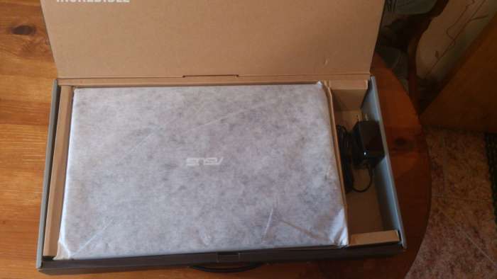 Asus F555LA-AB31 15.6-Inch Laptop, фотография 2