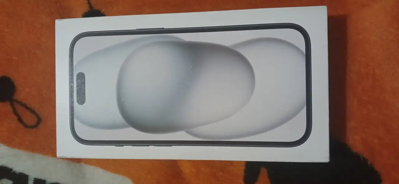 Продам айфон 15, фотография 1