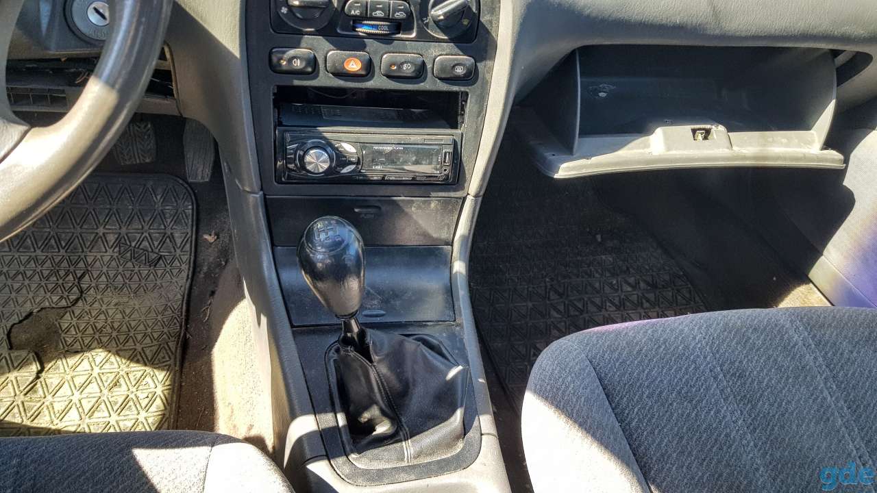 Салон целиком Kia Clarus, фотография 8