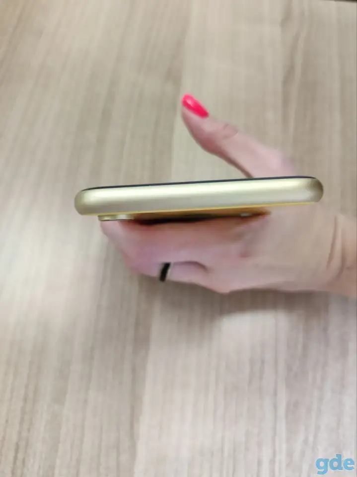 Продается Iphone XR на 128 GB желтого цвета, фотография 8