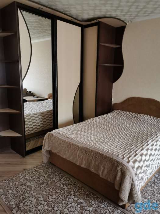 сдам   квартиру на сутки в южном, коммунистическая 4-42, фотография 1
