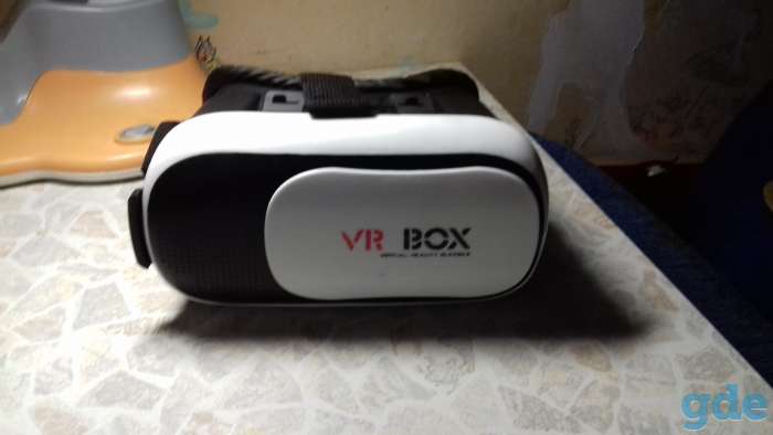 Продам очки vr box они имеют проём для вставки телефона, фотография 1