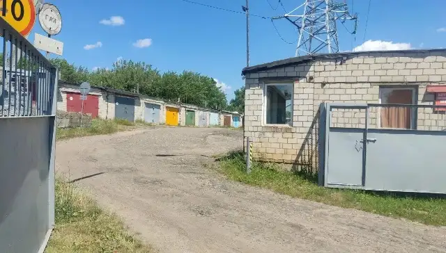 Сдам гараж, ул Ермака, фотография 1