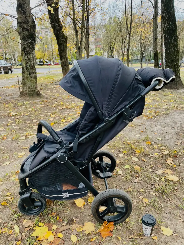 коляска прогулочная, фотография 1
