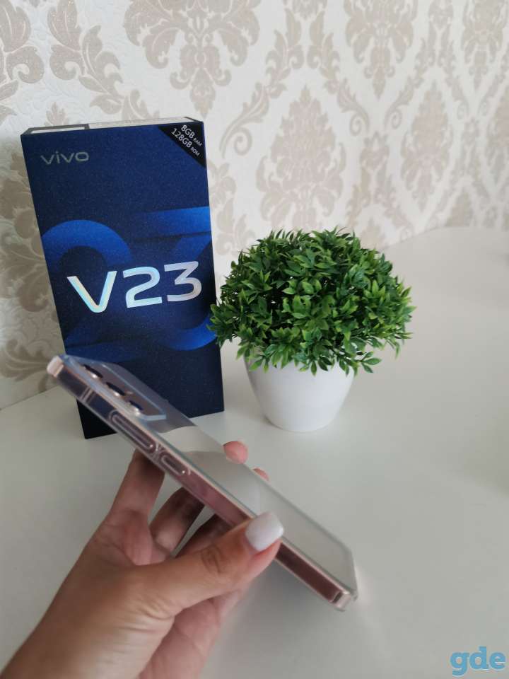 Мобильный телефон Vivo V23, фотография 2